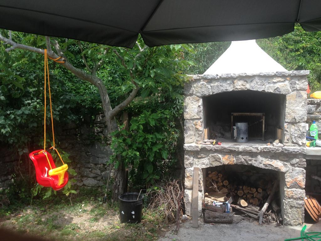 Chateau Lili Apartments Kornić Exterior foto